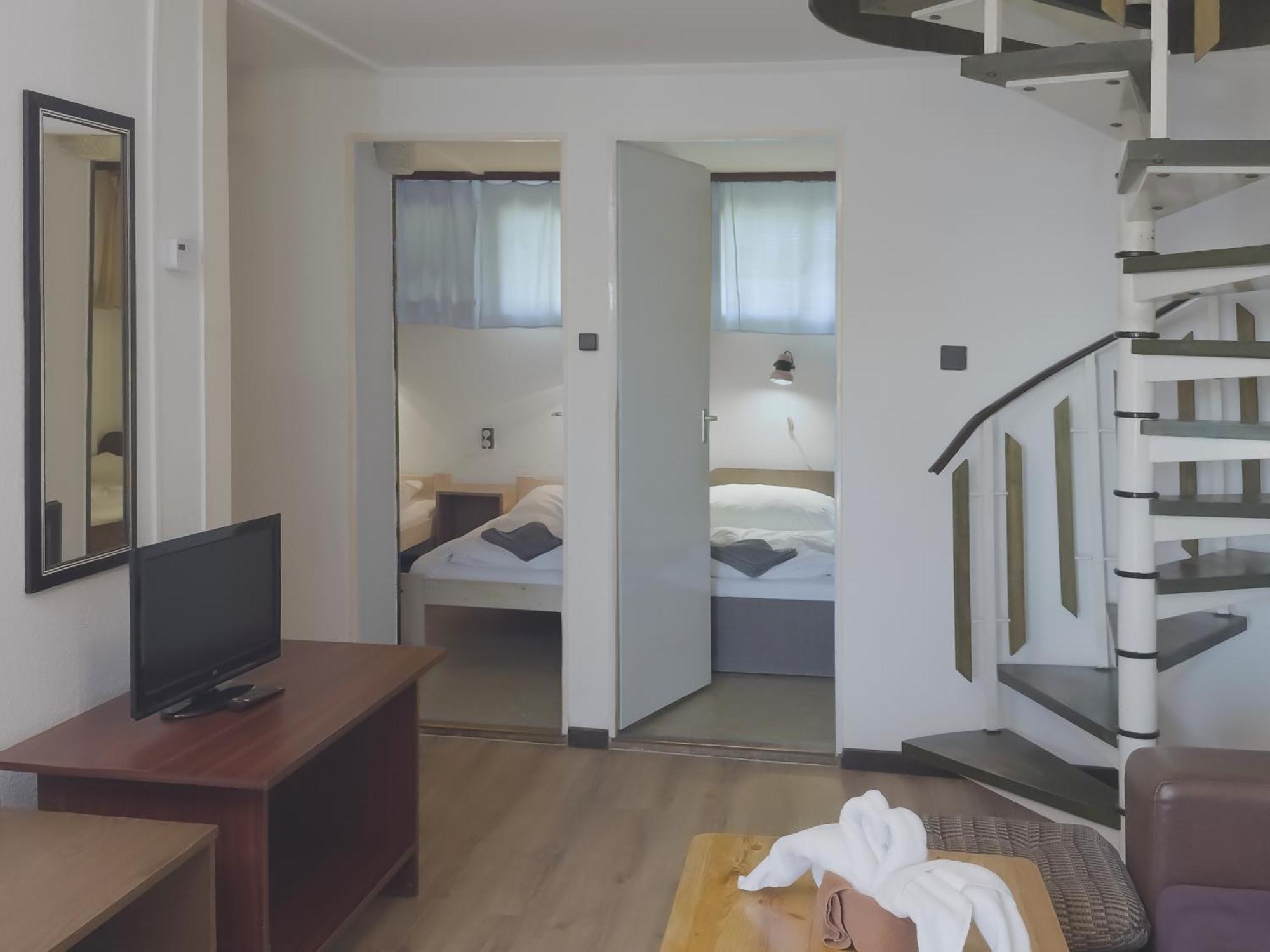 Aranypart Camping & Apartments シオーフォク エクステリア 写真